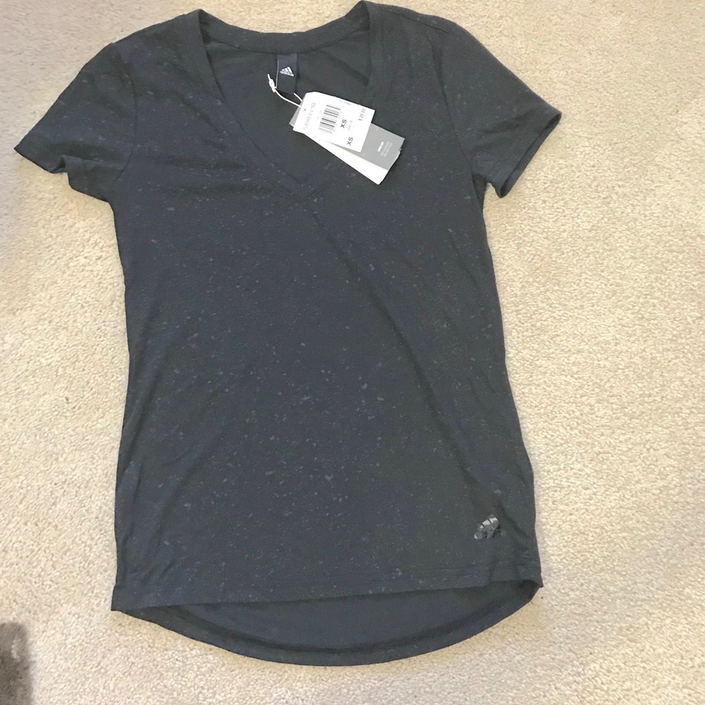 🎀Adidas T-shirt 💐